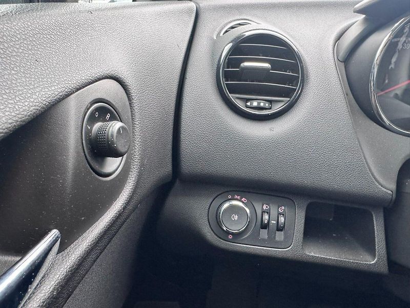 Opel Meriva (2010) AUTOMAT 1,7 CDTI 74 KW STK - fotka 23 z 37