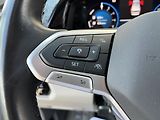 Volkswagen Multivan (2023) T7 LONG*MATRIX*PANORMA*TAŽNÉ*Z - náhled 36