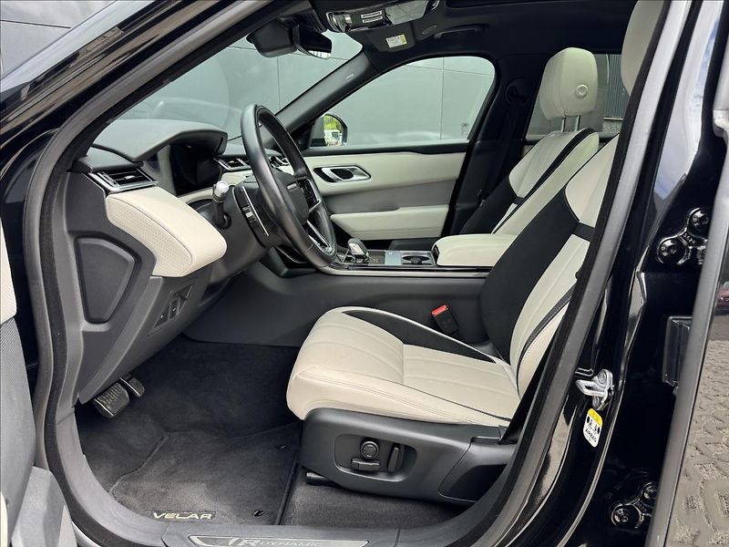 Land Rover Range Rover Velar 3,0 D300 R-DYNAMIC S AWD DPH - fotka 12 z 37