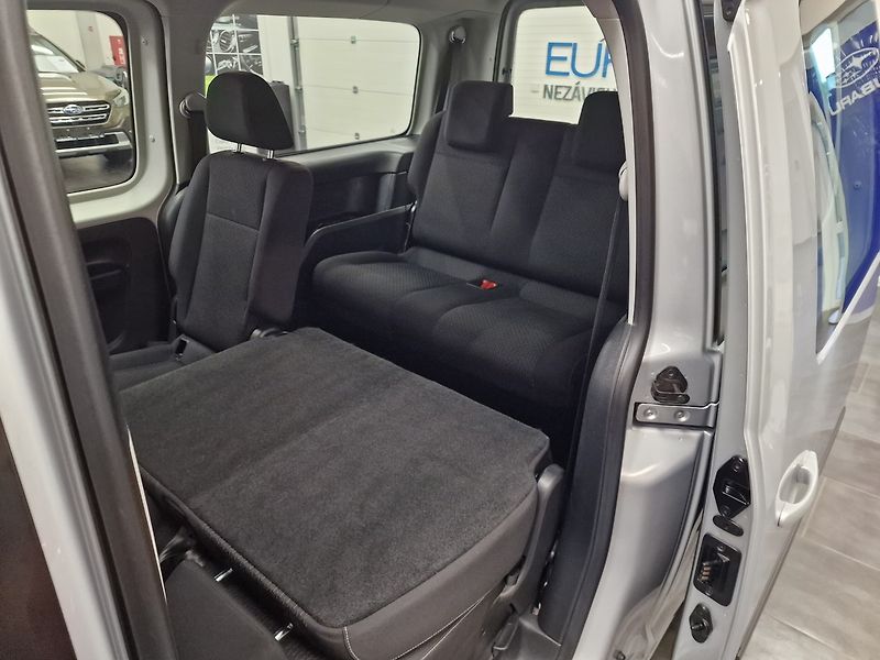 Volkswagen Caddy (2018) - fotka 22 z 62