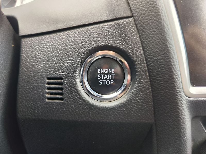 Toyota Auris 1.33 Dual VVT-i/73kW Active - fotka 24 z 28