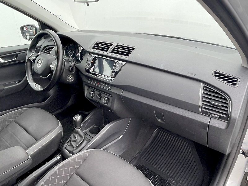 Škoda Fabia (2020) Combi 1,0 TSI / 81 kW Drive 12 - fotka 19 z 30