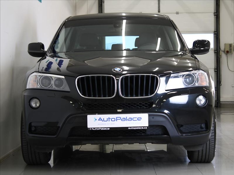 BMW X3 2,0 d xDrive MT Tažné 2.maj.ČR - fotka 2 z 21