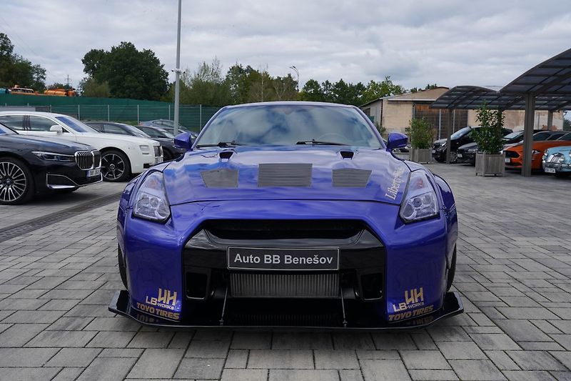 Nissan GT-R 3.8i V6 Liberty Walk 615 PS - fotka 1 z 31
