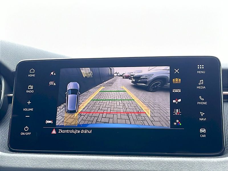 Škoda Scala (2024) 1.5 TSI 110kW Top Selection - fotka 18 z 35