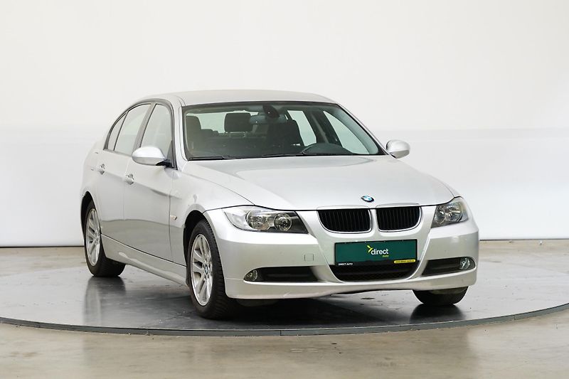 BMW Řada 3 - fotka 8 z 22