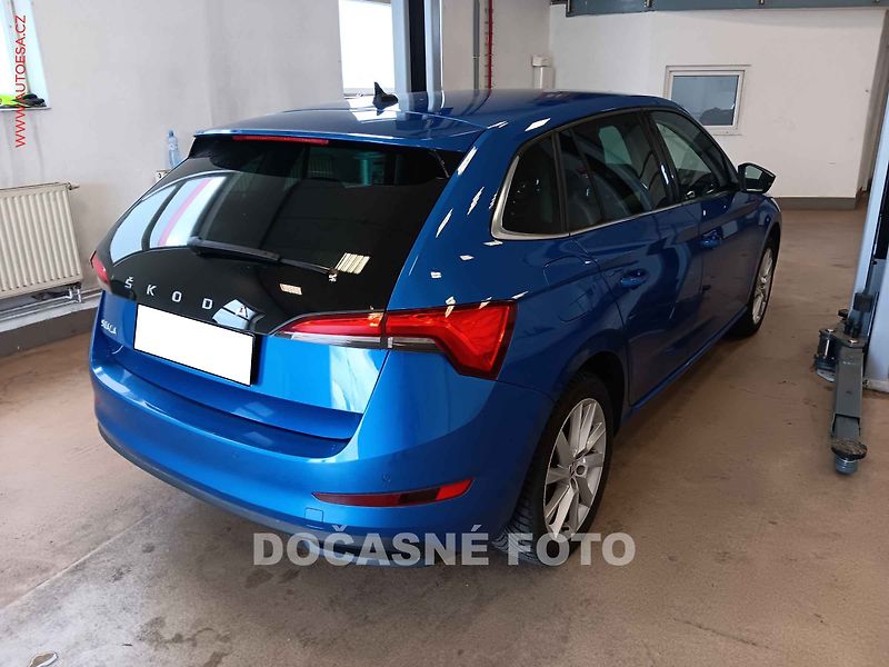 Škoda Scala (2020) 1.5 TSi, ČR, LED, park.čidla - fotka 2 z 3
