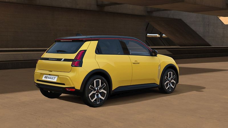 Renault 5 E-TECH (2026) Techno 150k comfort range - fotka 2 z 8