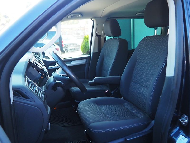 Volkswagen Multivan (2018) 2.0 TDI, 110kW, 4Motion, Long - fotka 10 z 37