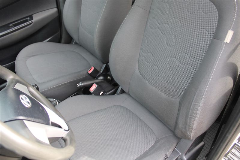 Hyundai i20 1,2 i  NOVÉ V ČR,KLIMATIZACE - fotka 15 z 20