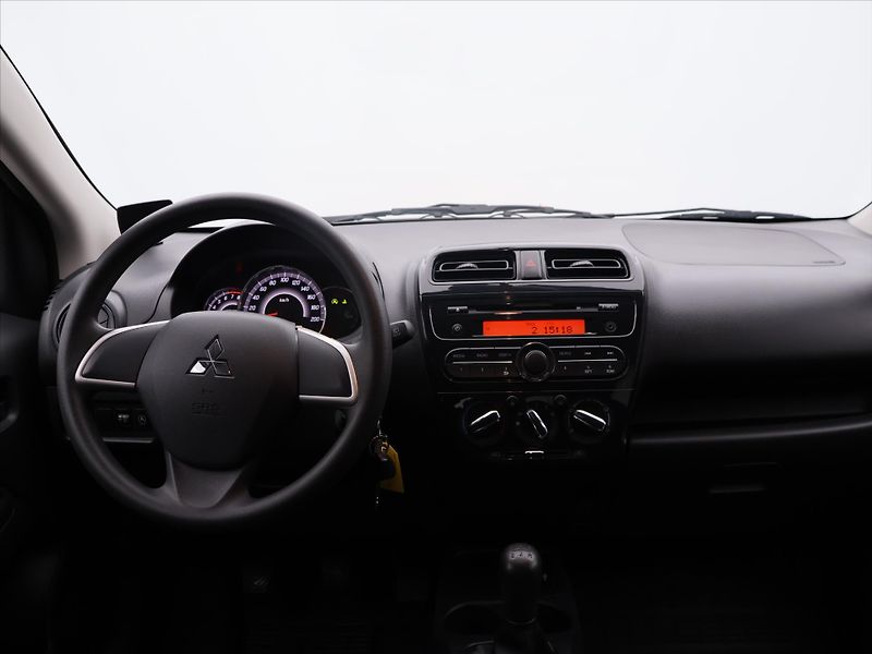 Mitsubishi Space Star 1,0 i Klimatizace CZ - fotka 19 z 26