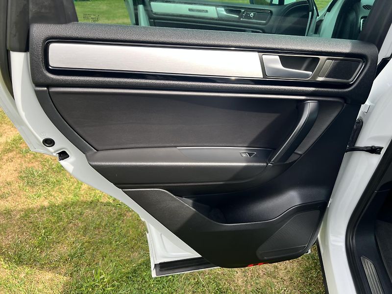 Volkswagen Touareg 3.0TDI 180KW,TZ,KůŽE,ROZVODY!! - fotka 15 z 52