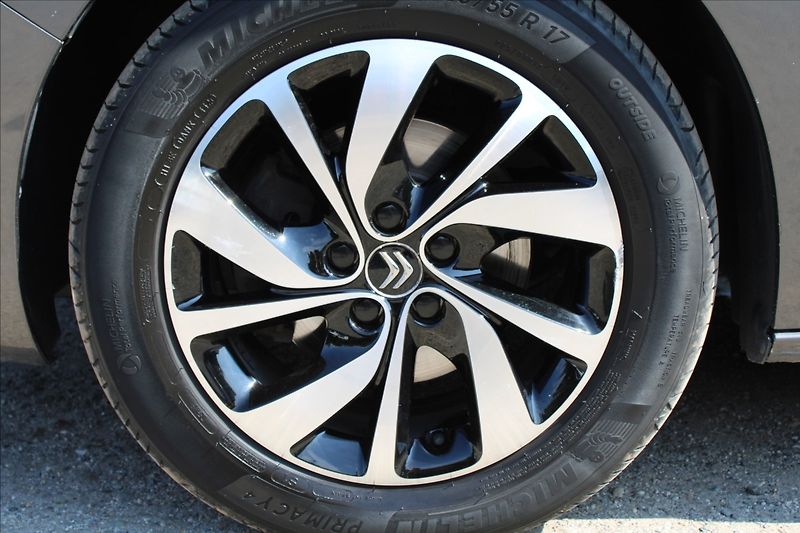 Citroën SpaceTourer 2,0 HDi  SHINE,AT,DPH,8MÍST - fotka 37 z 41