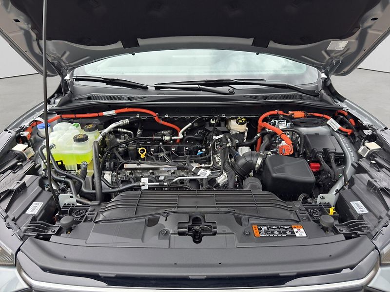 Ford Kuga (2026) ST-LINE X 2.5 PHEV 243K - fotka 13 z 14
