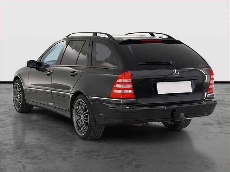Mercedes-Benz Třídy C (2003) Avantgarde C 180 Kompressor - fotka 4 z 20