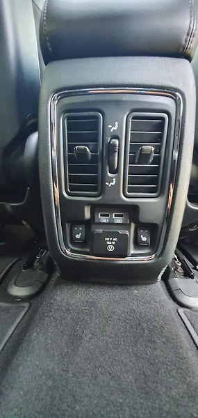 Jeep Grand Cherokee (2019) Jeep Grand Cherokee 3.6 V6 4x4 - fotka 16 z 29