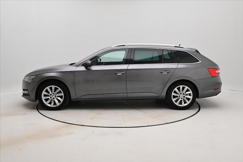 Škoda Superb 2,0 TDI 110kW DSG Style Záruka - fotka 8 z 24