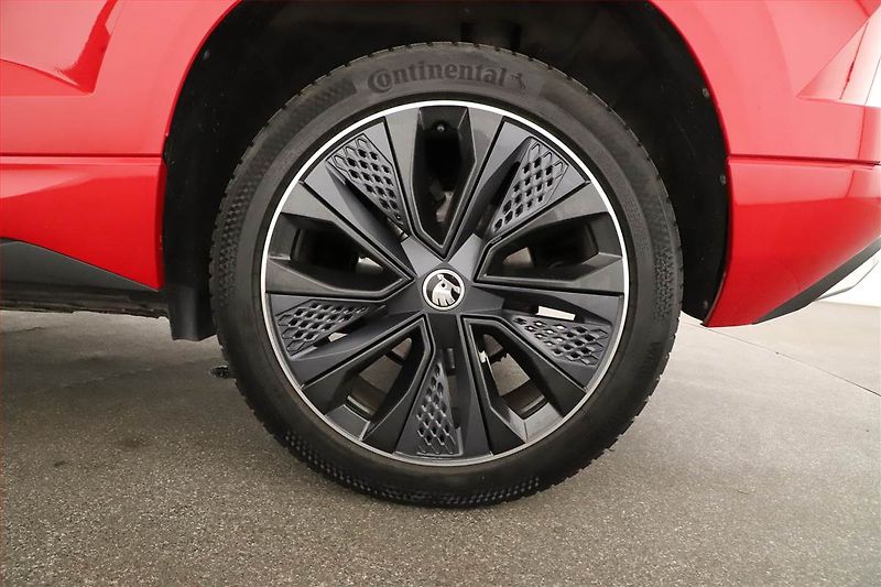Škoda Karoq (2023) Sportline 1.5 TSI - fotka 20 z 20