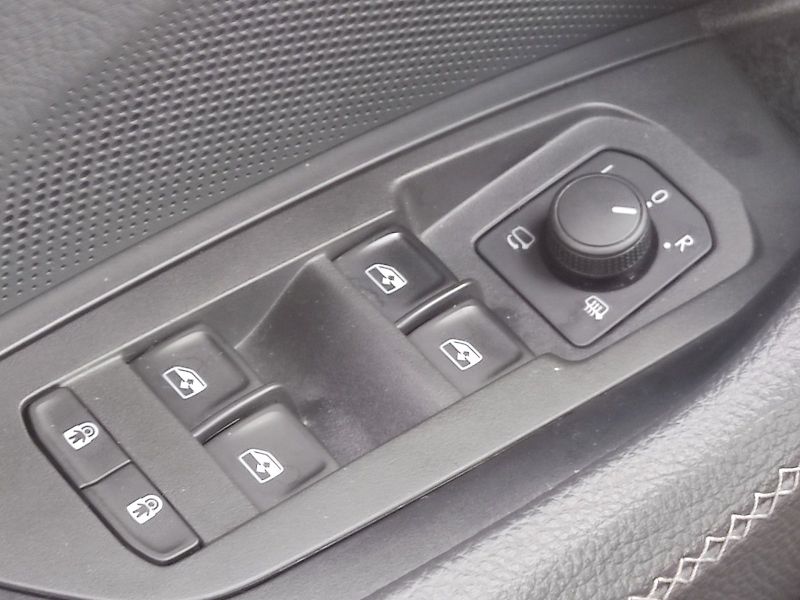 Škoda Kodiaq (2024) Exclusive Selection 2,0 Tdi 14 - fotka 31 z 45