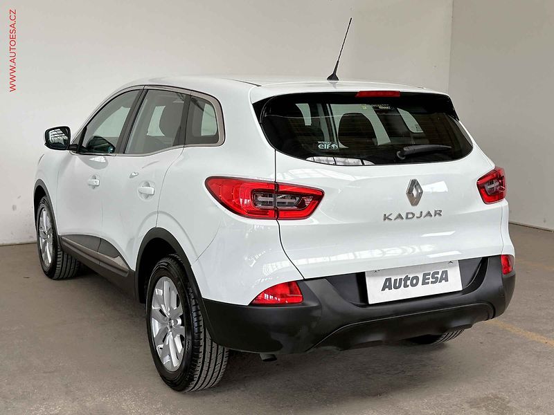 Renault Kadjar (2015) 1.2 TCe, 2.maj,ČR, Výhř.sed. - fotka 6 z 15