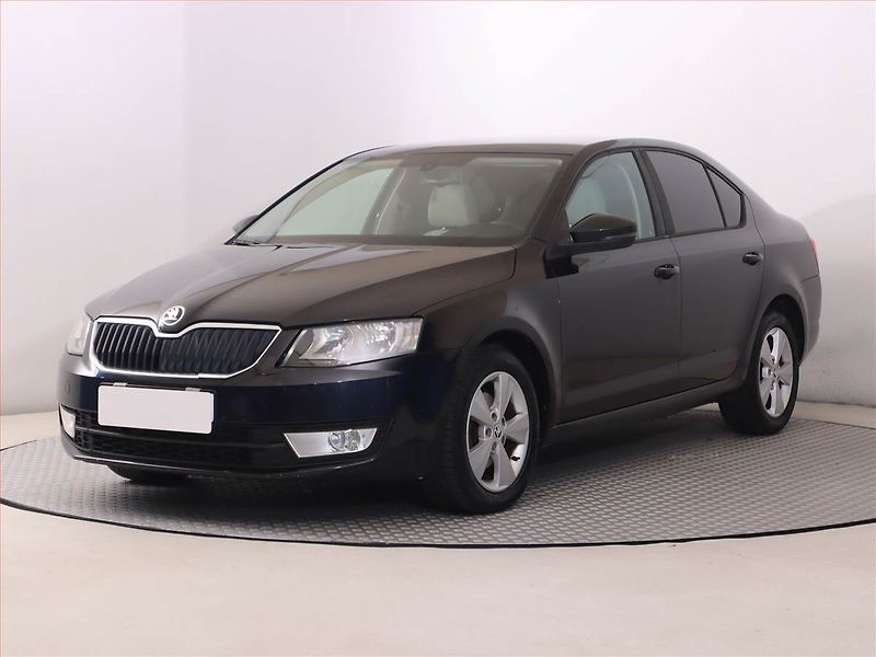 Škoda Octavia (2013) 1.6 TDI, Automat, Tempomat - fotka 2 z 18