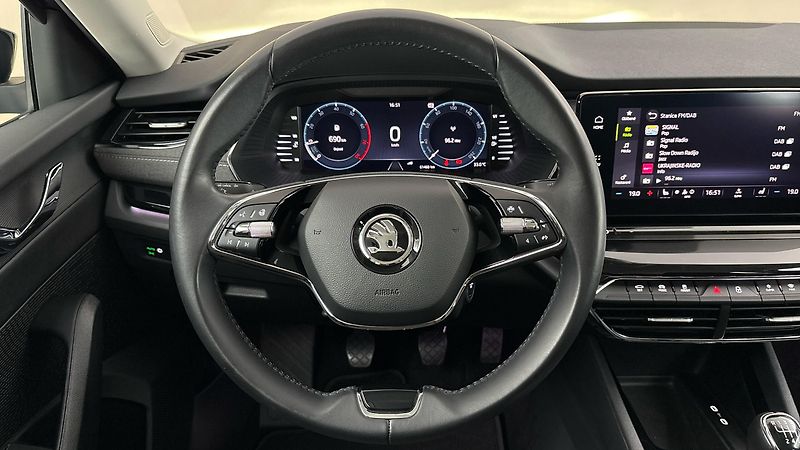 Škoda Octavia 1.5 TSI Style Combi - fotka 9 z 26