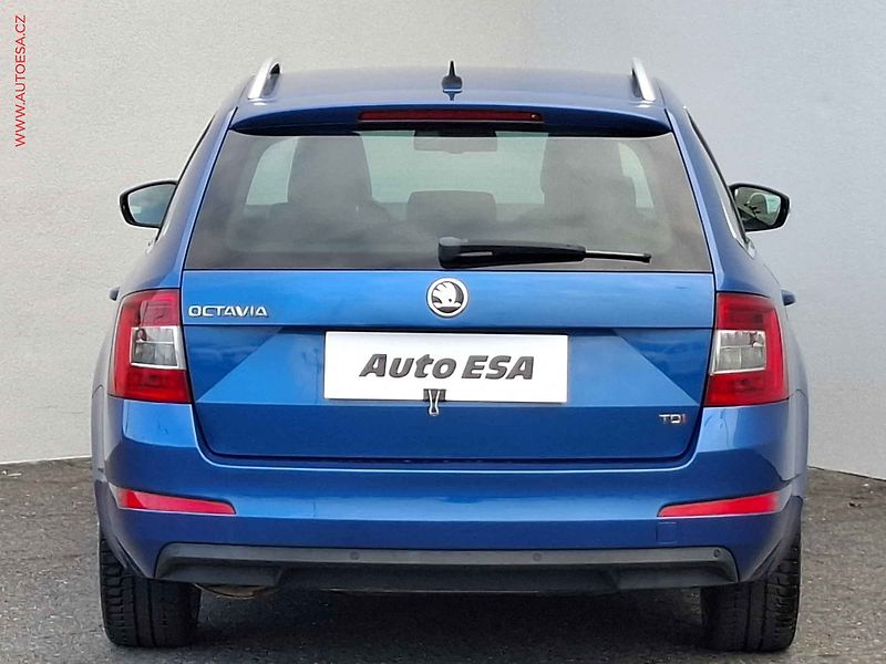 Škoda Octavia (2013) 2.0 TDi, 2.maj, AC, TZ - fotka 5 z 21