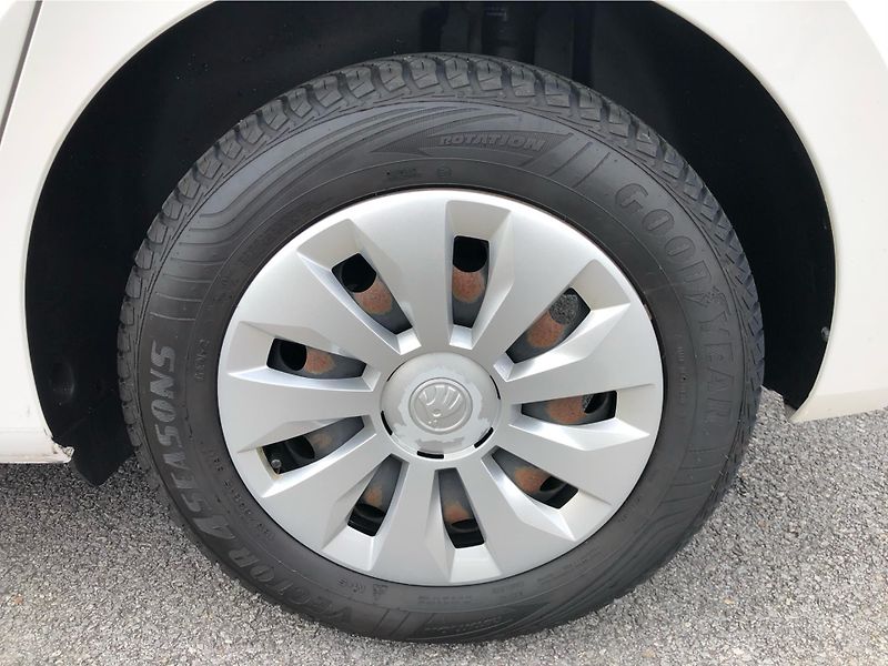 Škoda Fabia 1.0 MPi ACTIVE - fotka 14 z 28