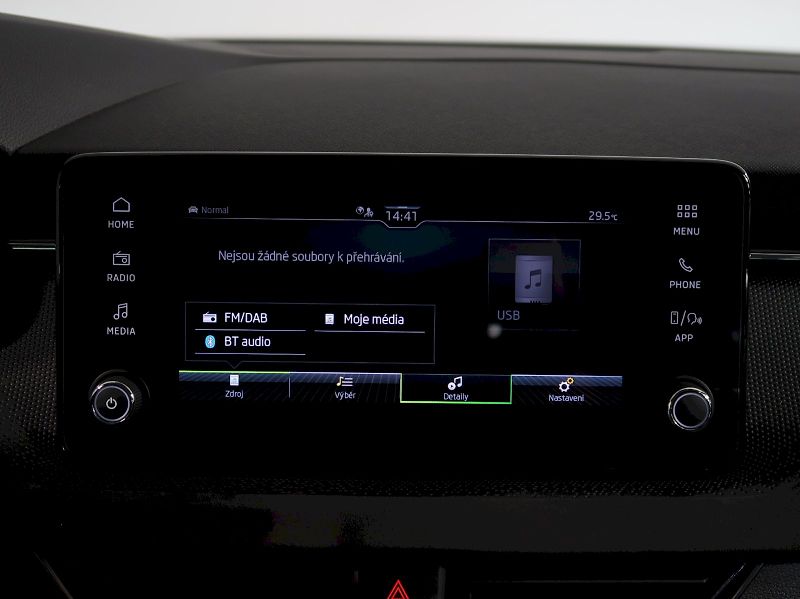 Škoda Kamiq (2025) TOP SELECTION 1.0TSI 85KW DSG - fotka 25 z 37
