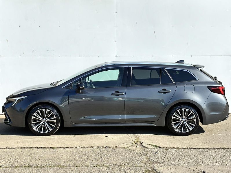 Toyota Corolla 1.8 HSD 140k e-CVT Style Tažné - fotka 8 z 23