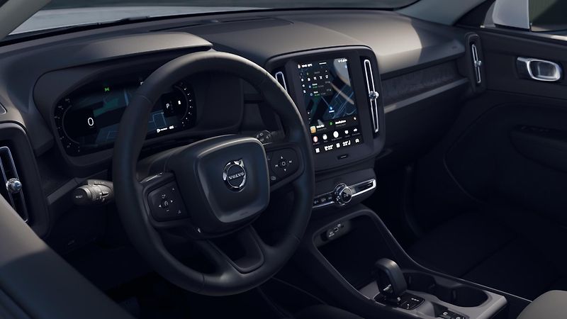 Volvo XC40 (2026) ESSENTIAL, B3 FWD, 120+10 kW / - fotka 7 z 10