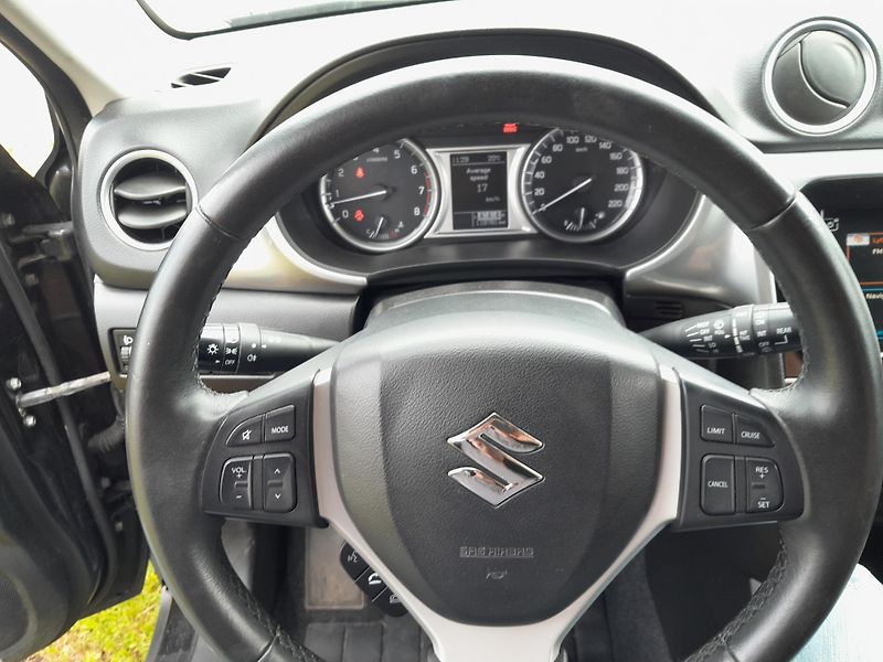 Suzuki Vitara 1,6 VVT Serviska 2x klíč - fotka 18 z 23