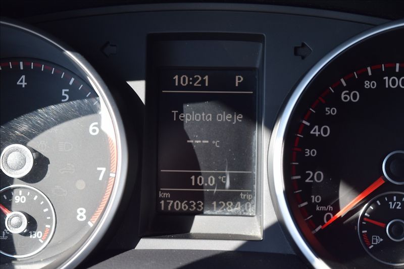 Volkswagen Golf 2,0 GTI 6 PO SERVISE AUTOMAT - fotka 25 z 45