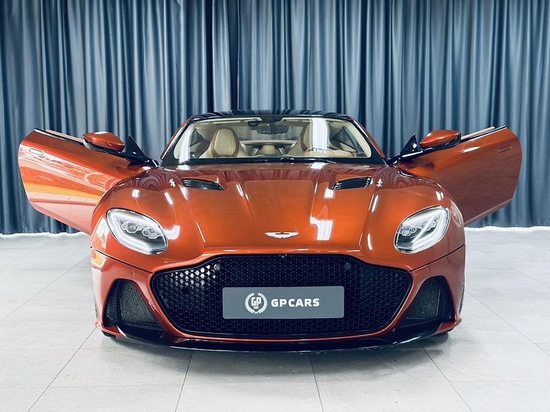 Aston Martin DBS (2019) 5.2.V12*Q*SUPERLEGGERA*CERAM - fotka 2 z 50