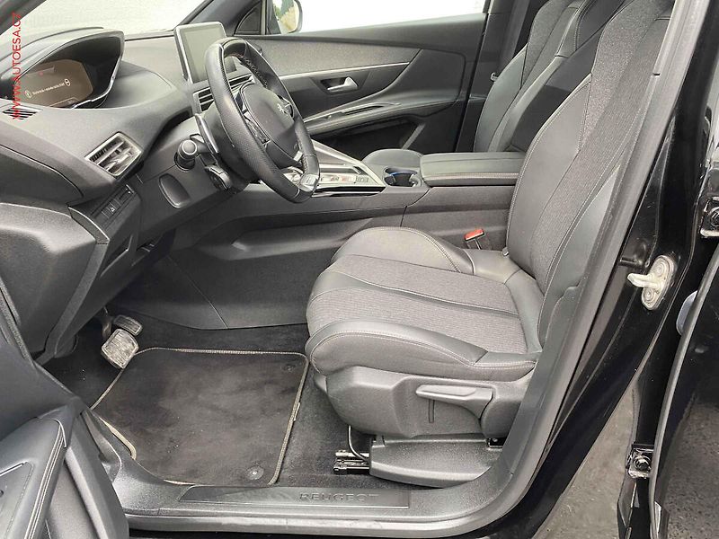 Peugeot 3008 (2020) 1.2 PT, GT Line, AT, LED - fotka 9 z 20