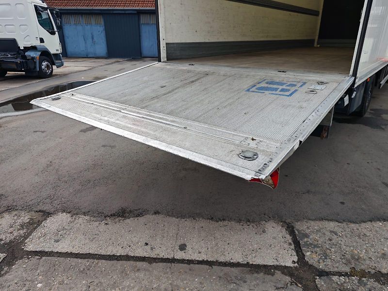 DAF LF 230 FA,18 PALET, KLIMA, ČELO - fotka 11 z 29