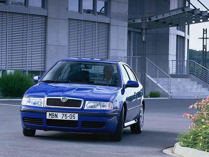 Porovnání prvního a posledního Volkswagenu Golf.