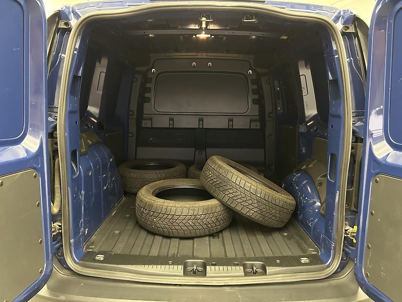 Volkswagen Caddy 2.0 TDI - fotka 15 z 21