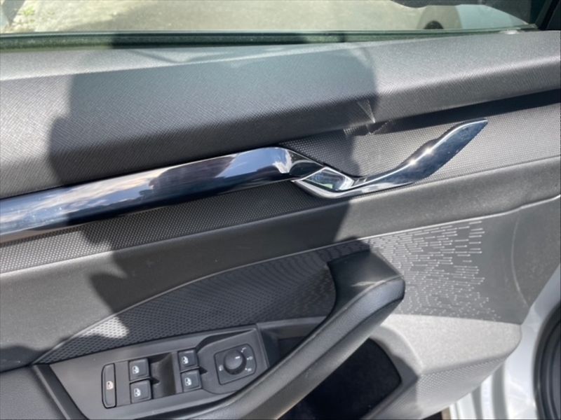 Škoda Octavia 2,0 TDI Ambition 4x4 DSG - fotka 11 z 11
