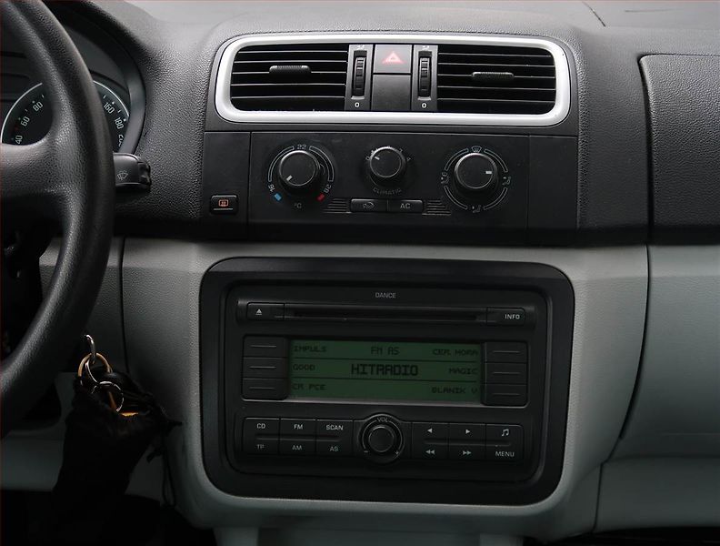 Škoda Roomster (2006) 1.2 12V, ČR,1.maj, po STK - fotka 12 z 13