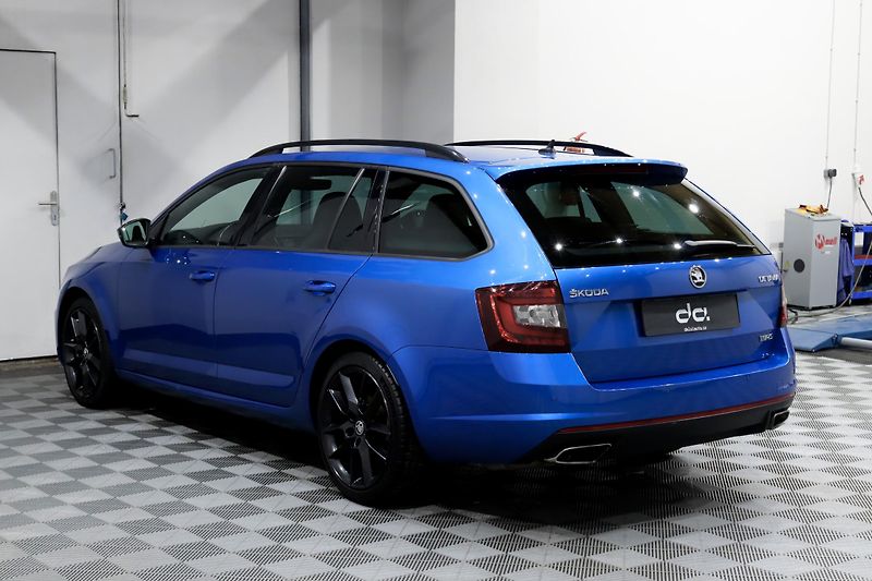 Škoda Octavia 3 FL Combi 2.0 TSI 169 kW RS - fotka 5 z 39