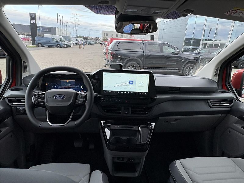 Ford Tourneo Custom (2026) Titanium X L1, Tourneo, 2.5 Du - fotka 15 z 19