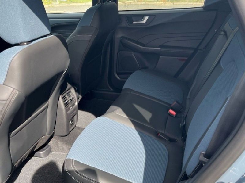 Ford Kuga 2.5i,132KW,CZ,DPH,1.MAJ,HEV - fotka 12 z 22