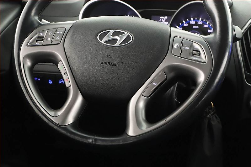 Hyundai ix35 (2014) 1.6 GDI, Tempomat - fotka 8 z 17