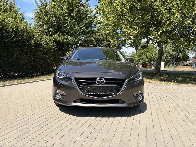 Mazda 3 2.0 Sports-Line - fotka 18 z 31
