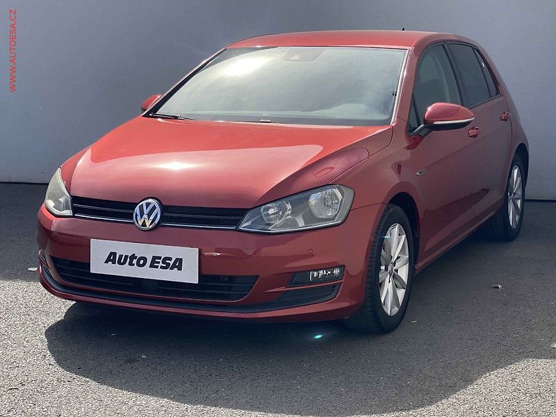 Volkswagen Golf (2015) 1.4 TSi, Lounge, navi - fotka 3 z 20