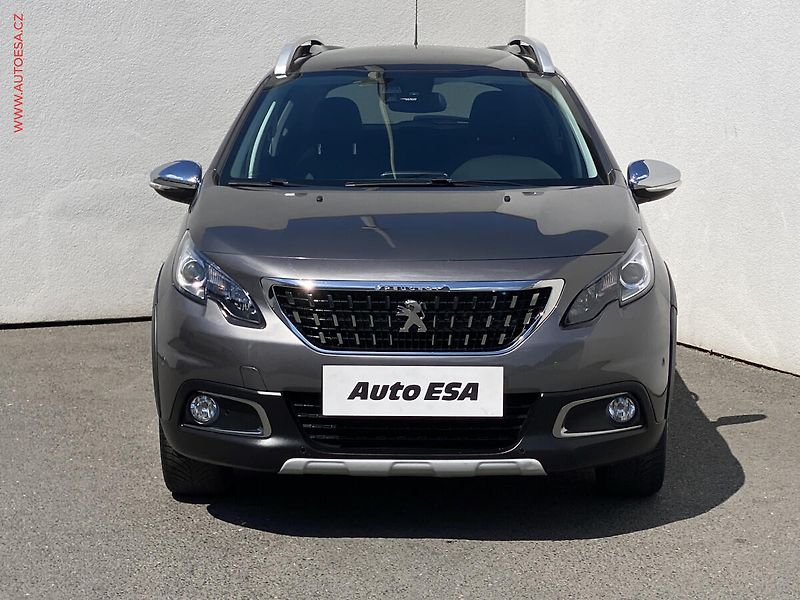 Peugeot 2008 (2018) 1.2PT, Crossway, AT, panor - fotka 2 z 17