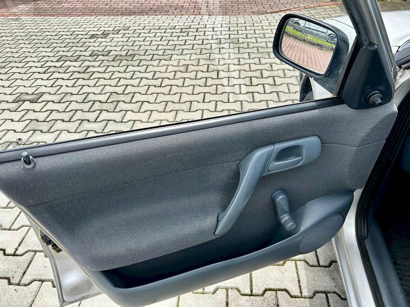 Škoda Felicia (1997) 1.3 MPi 50kW LXI - fotka 14 z 23