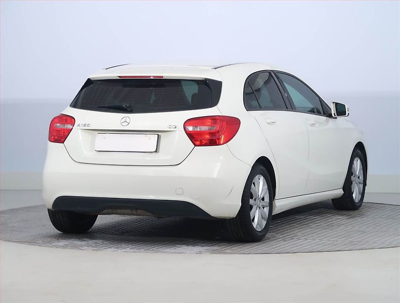 Mercedes-Benz Třídy A (2014) A 160 CDI, Serv.kniha - fotka 5 z 18