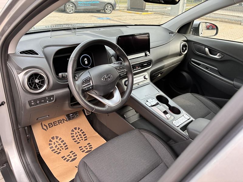 Hyundai Kona 65kWh-150KW POWER REZERVACE - fotka 9 z 45